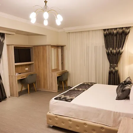 Famissi 3 Aparthotel