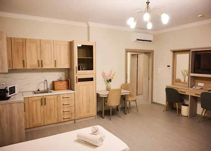 Famissi 3 4* カランバカ