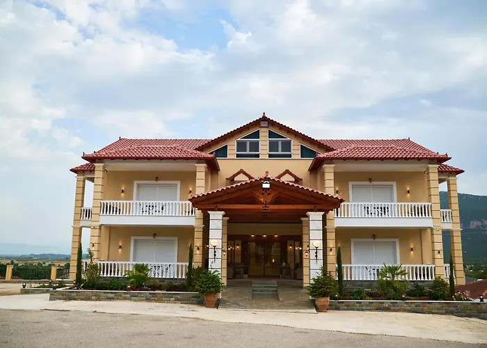 アパートホテル Famissi 3 カランバカ